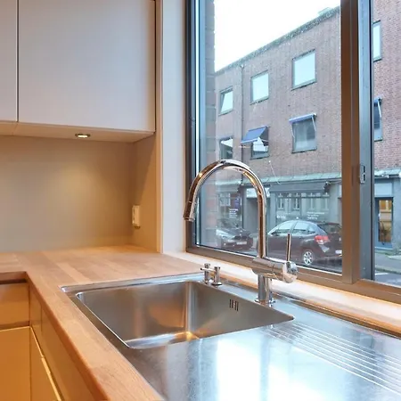 Heart Of Tonsberg, Newly Renovated, For 6 People! Apartment