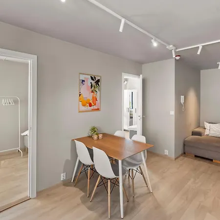 Heart Of Tonsberg, Newly Renovated, For 6 People! Apartment *