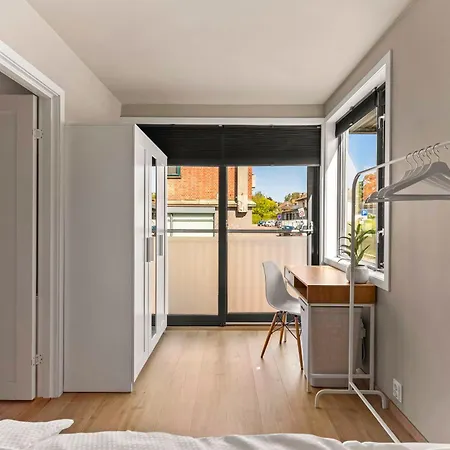 Heart Of Tonsberg, Newly Renovated, For 6 People! Apartment